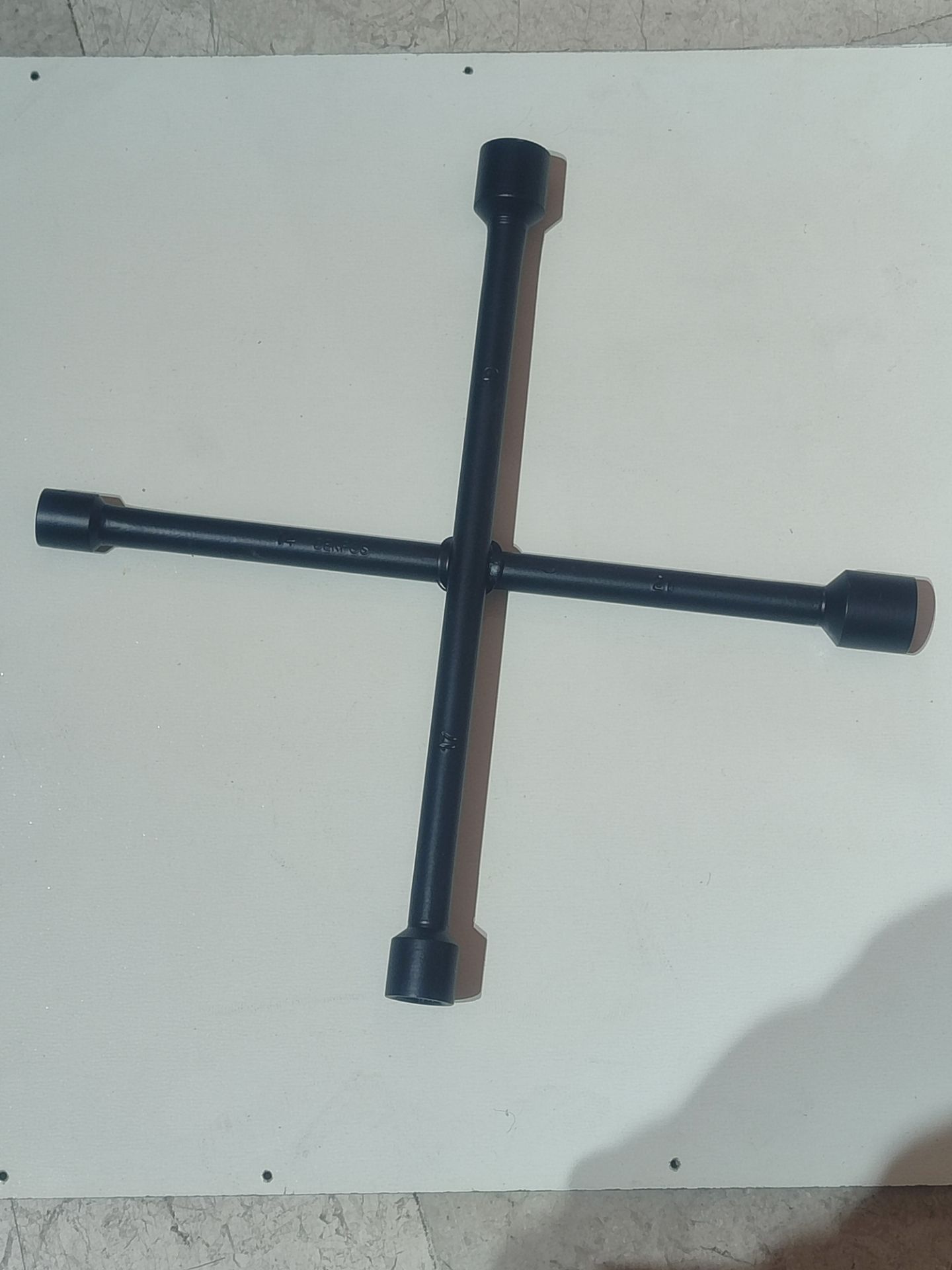 آچار چرخ چهار پر