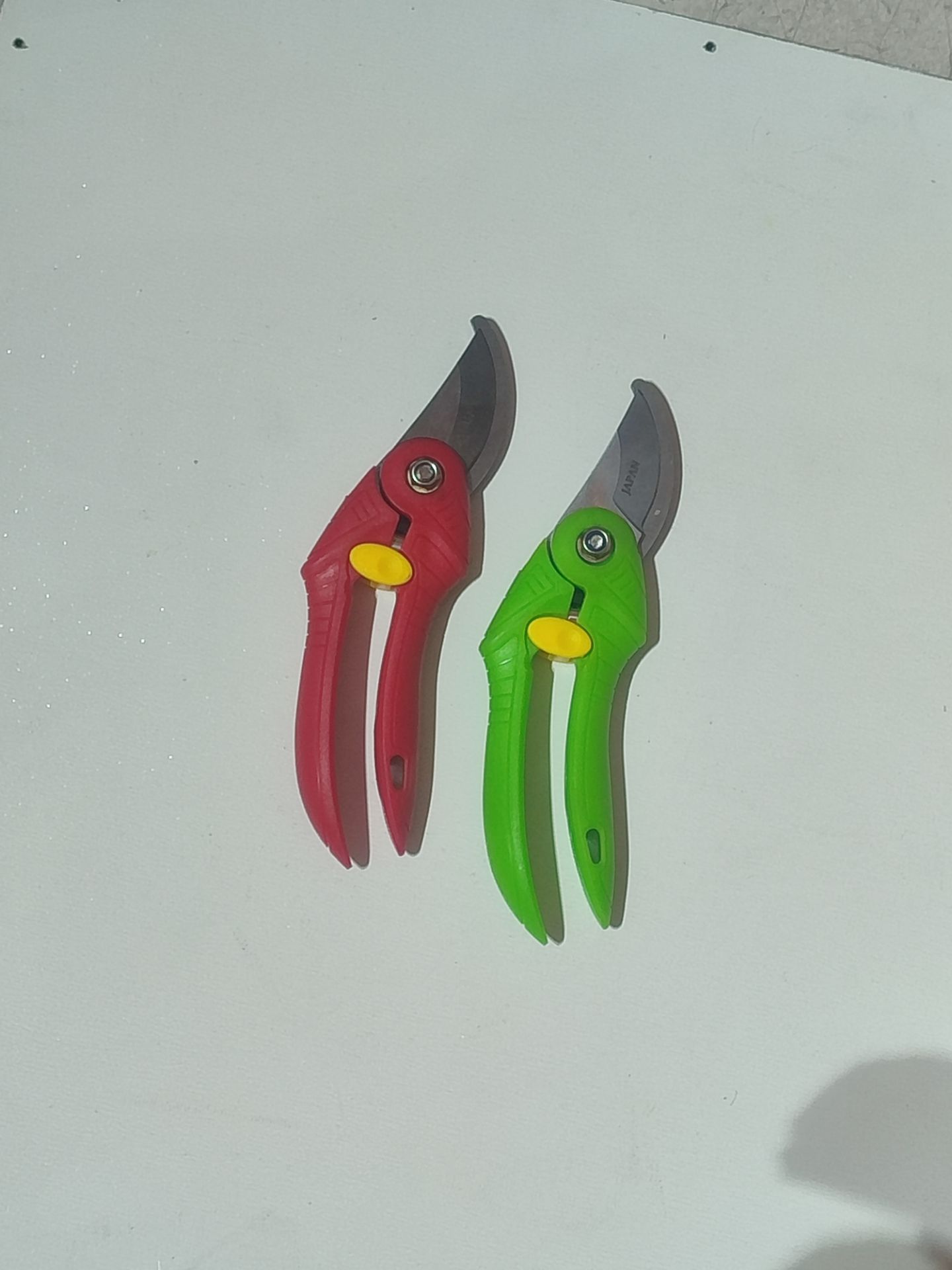 قیچی باغ رنگی ژاپن