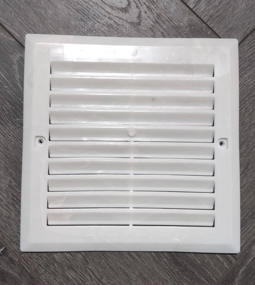 دریچه پلاستیکی هوا سایز 20*20